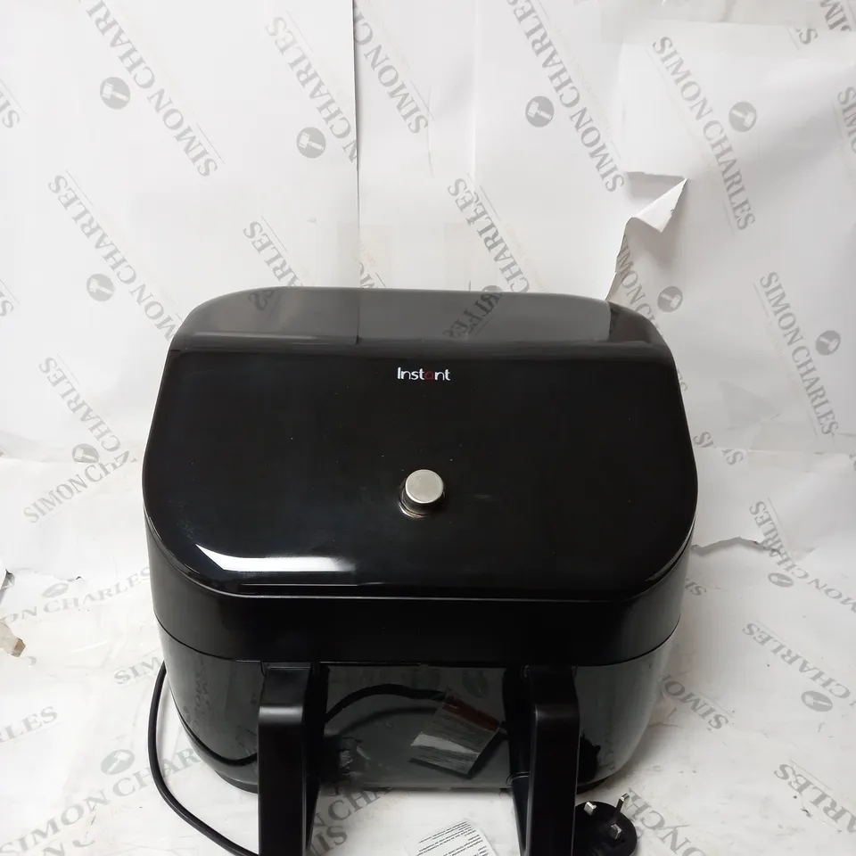 BOXED INSTANT VORTEX PLUS VERSAZONE AIR FRYER 