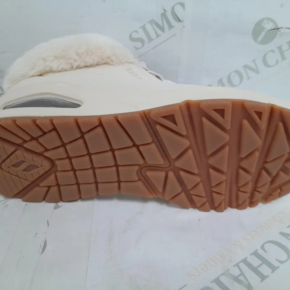 PAIR OF SKETCHERS FAUX FUR DECORATED TRAINERS IN CREAM - UK 2