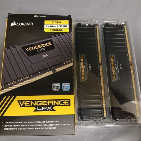 CORSAIR VENGACE LPX 32GB 2X16GB DDR4 3200MHZ RAM - CMK32GX4M2E3200C16