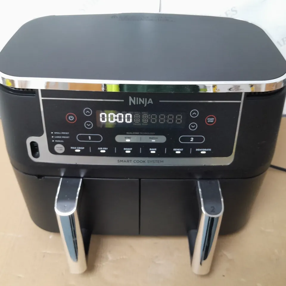 UNBOXED NINJA FOODI MAX DUALZONE AIR FRYER IN BLACK