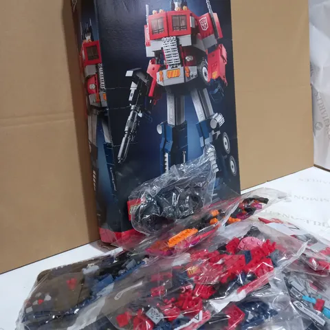 LEGO TRANSFORMERS OPTIMUS PRIME