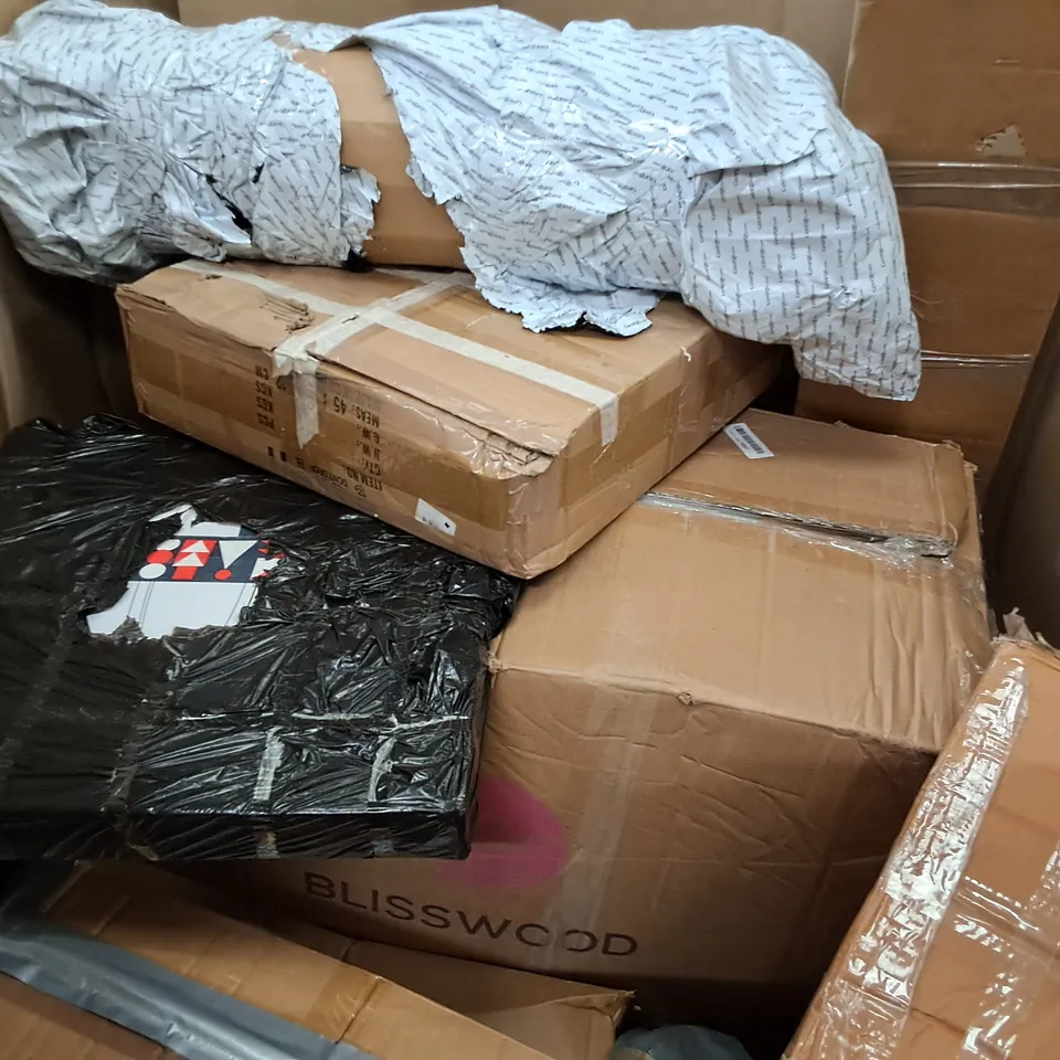 PALLET OF ASSORTED HOUSEHOLD ITEMS TO INCLUDE VARIOUS BOXED FURNITURE PIECES