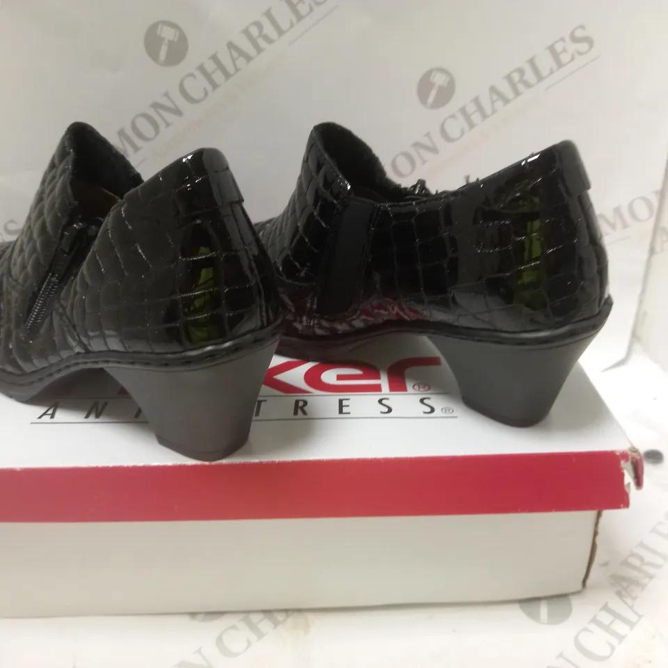 BOXED RIEKER BLACK SHOE BOOT - SIZE 6
