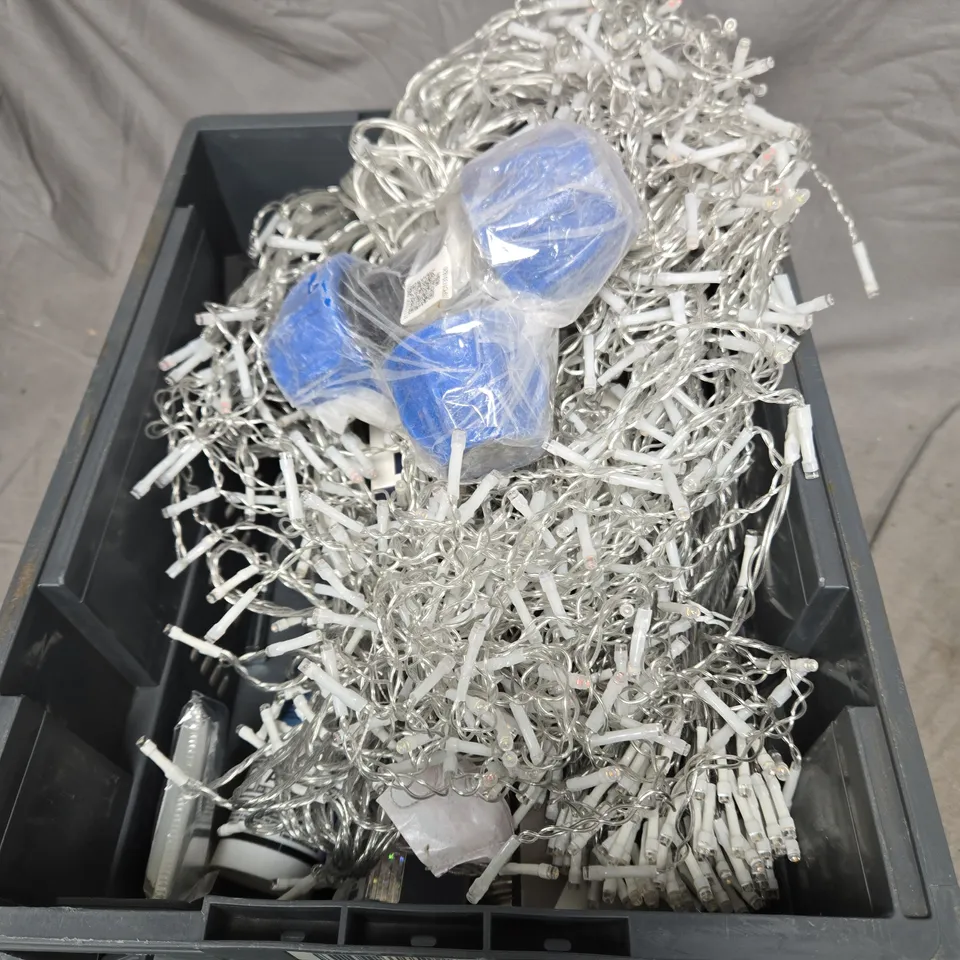 APPROXIMATELY 10 ASSORTED HOUSEHOLD ITEMS TO INCLUDE RECORD CLEANING KIT, LIGHTS, CASH REGISTER ROLLS ETC