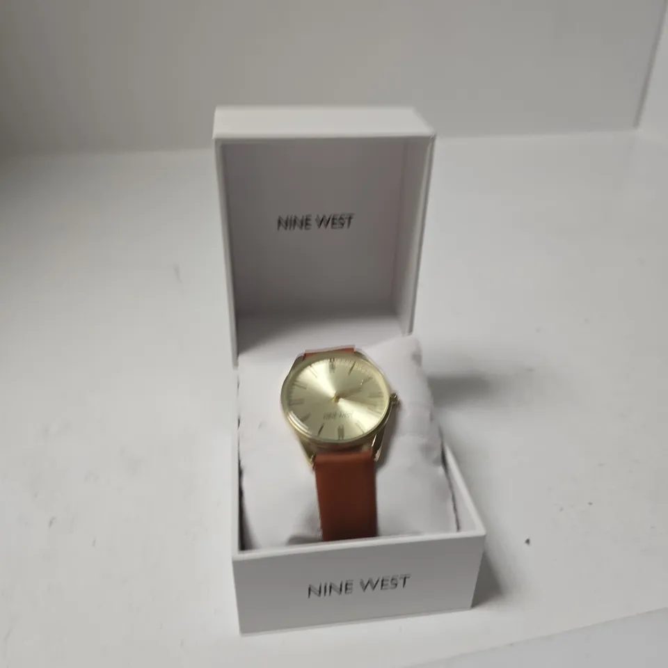 NINE WEST WOMEN'S GOLD-TONE WATCH WITH BROWN LEATHER STRAP