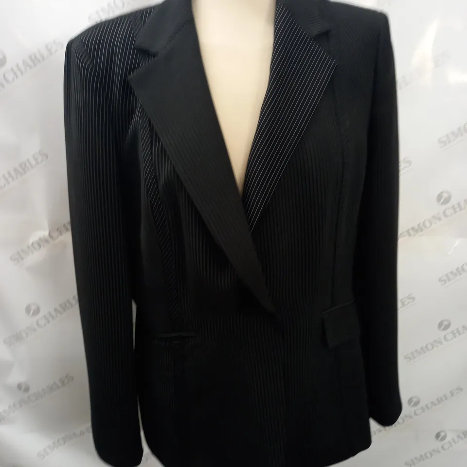 PRECIS PETITE PN STRIPE SUIT JACKET - UK 16