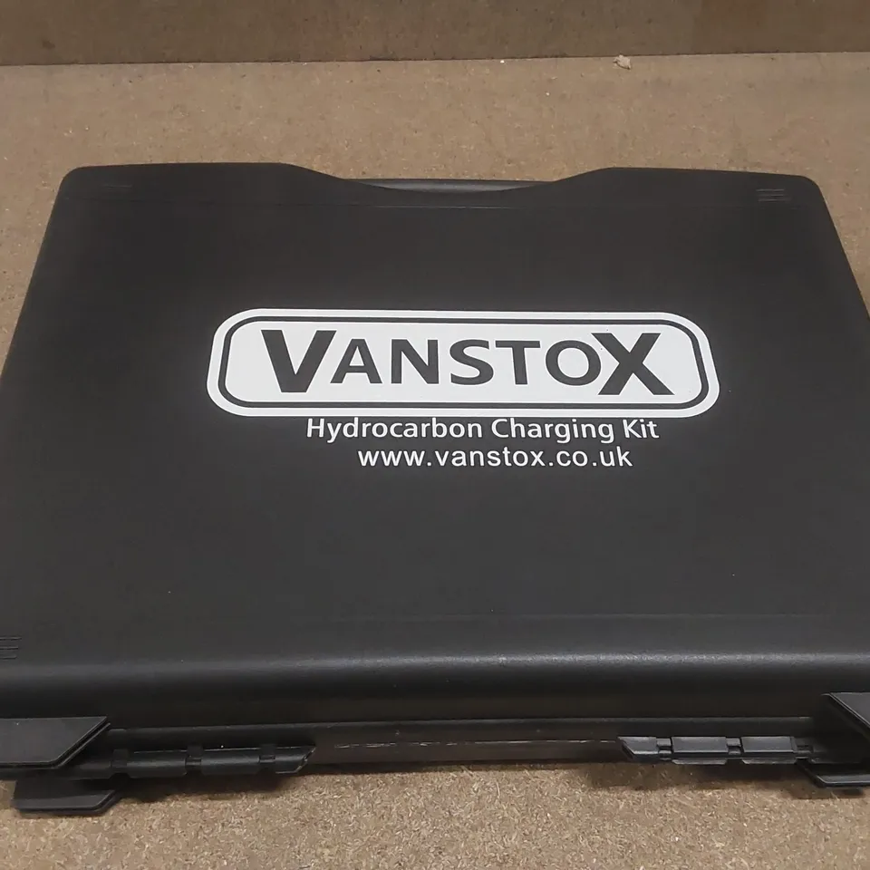 VANSTOX HYDROCARBON CHARGING KIT