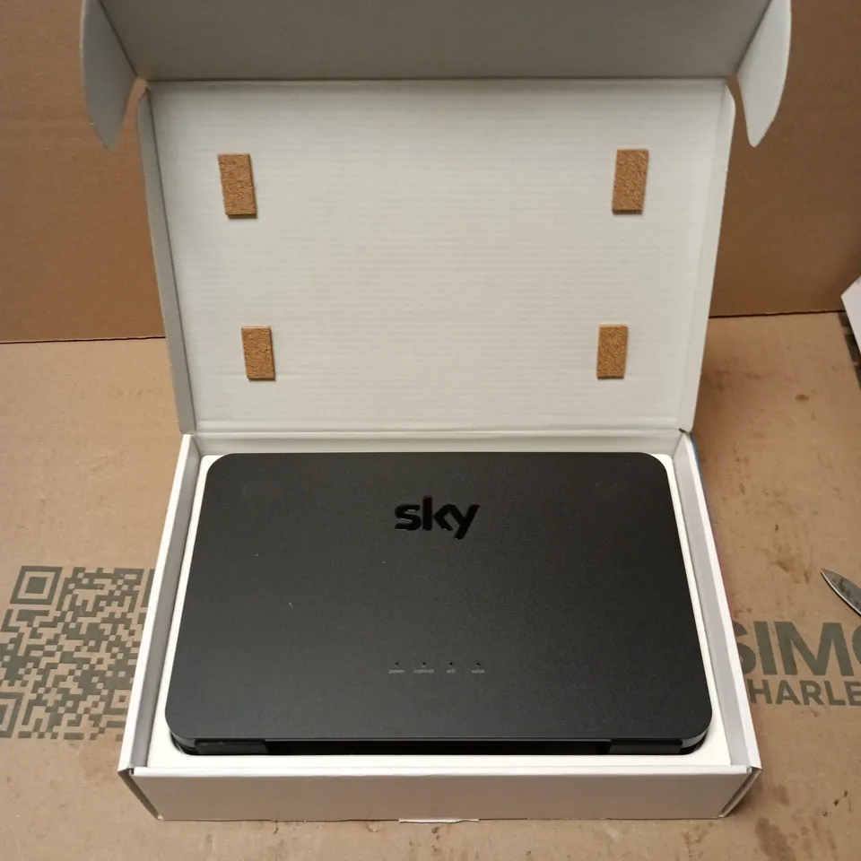 SKY BROADBAND HUB ROUTER – BOXED