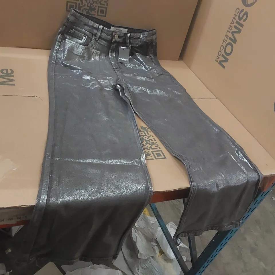BOX CONTAINING APPROXIMATELY 14x BRAND NEW SIMPLY BE METALLIC WIDE LEG JEANS - SIZE 16R