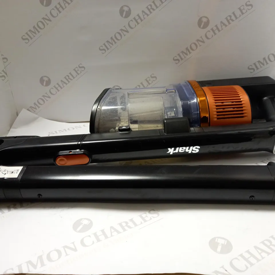 SHARK CORDLESS STICK VACUUM ANTI HAIR WRAP