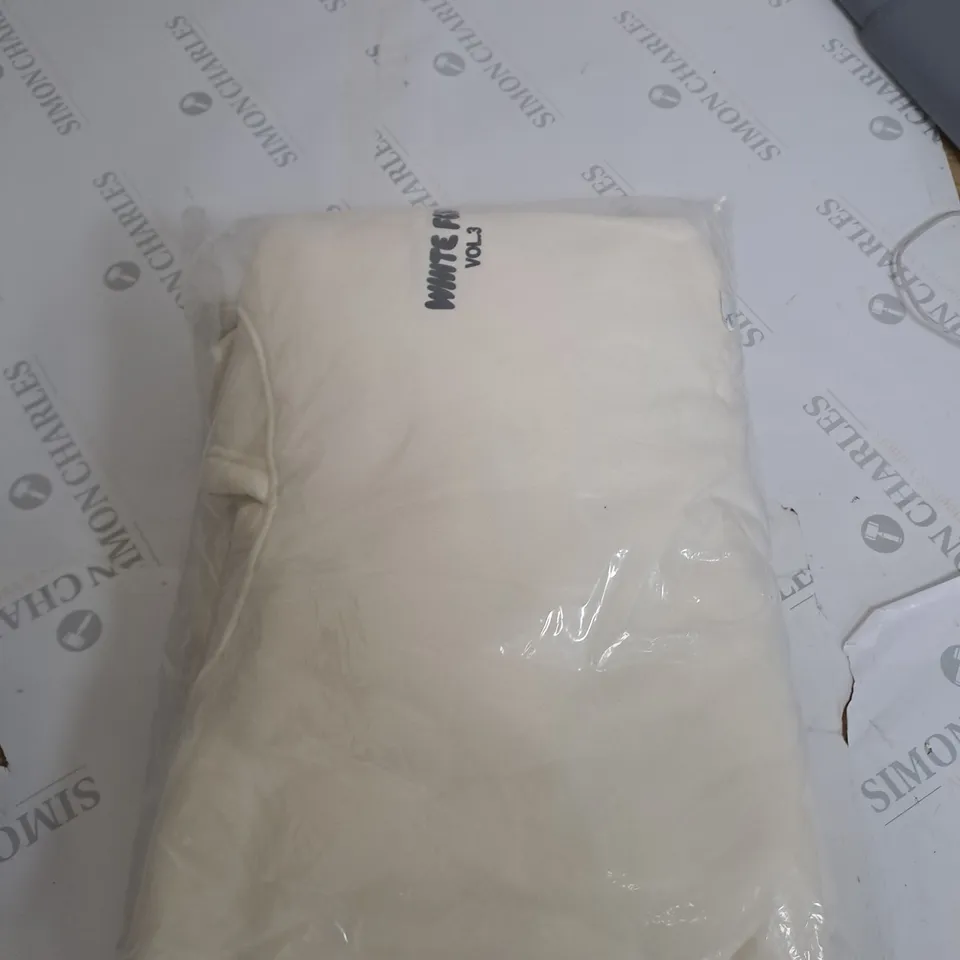 WHITE FOX VOL 3 BAGGED XL CREAM TRACKSUIT