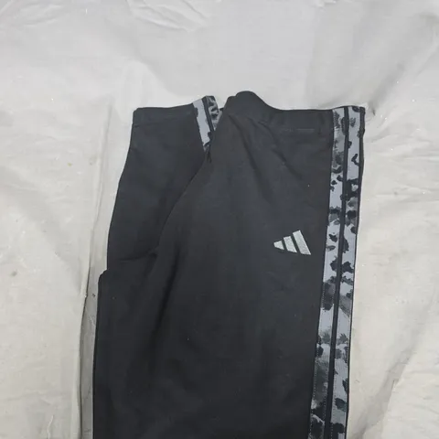 ADIDAS SPORTSWEAR WOMEN'S ANIMAL PRINT 3-STRIPES HIGH RISE LEGGINGS - BLACK SIZE XL