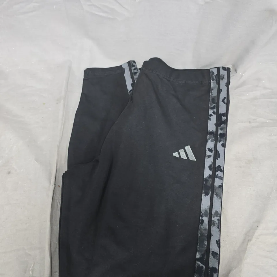 ADIDAS SPORTSWEAR WOMEN'S ANIMAL PRINT 3-STRIPES HIGH RISE LEGGINGS - BLACK SIZE XL