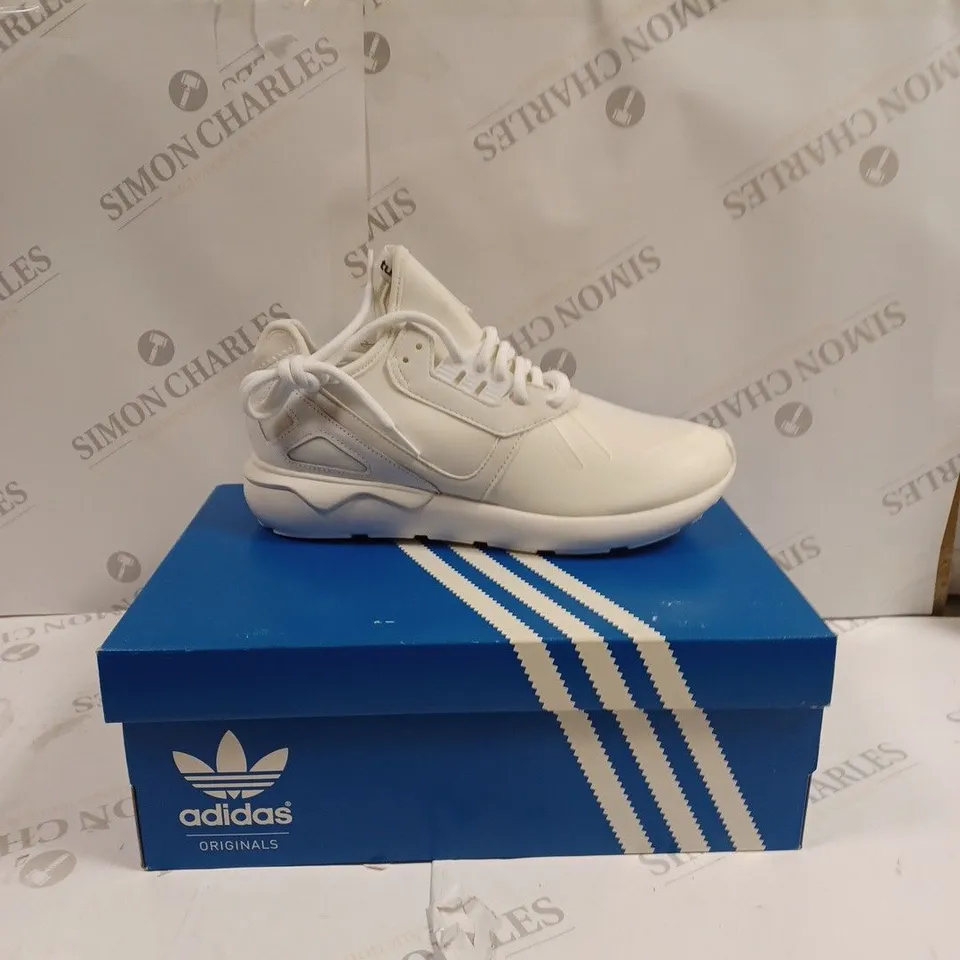 BOXED ADIDAS TUBULAR RUNNER UK 8 