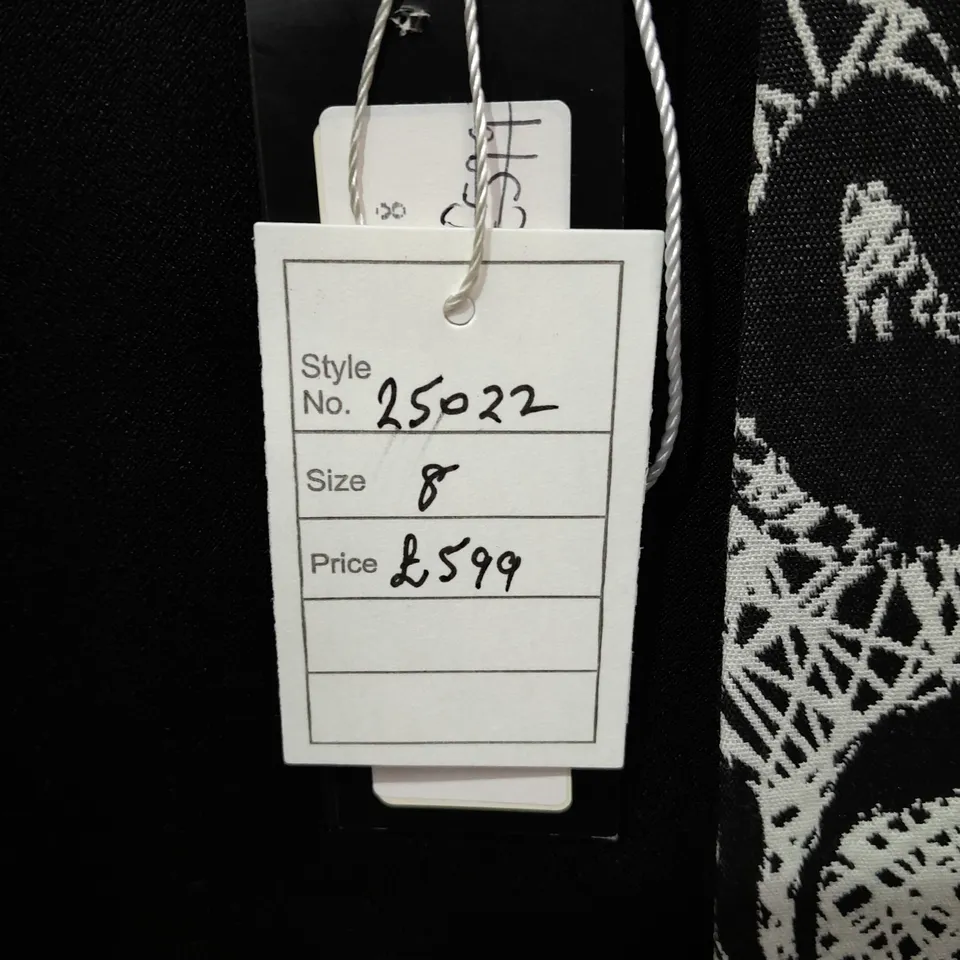 JOHN CHARLES DRESS AND JACKET SET IN WHITE OVER BLACK - 8