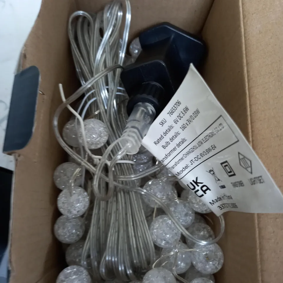 BOXED FROSTED SNOWBALL LIGHTS 160 PIECES WHITE LED
