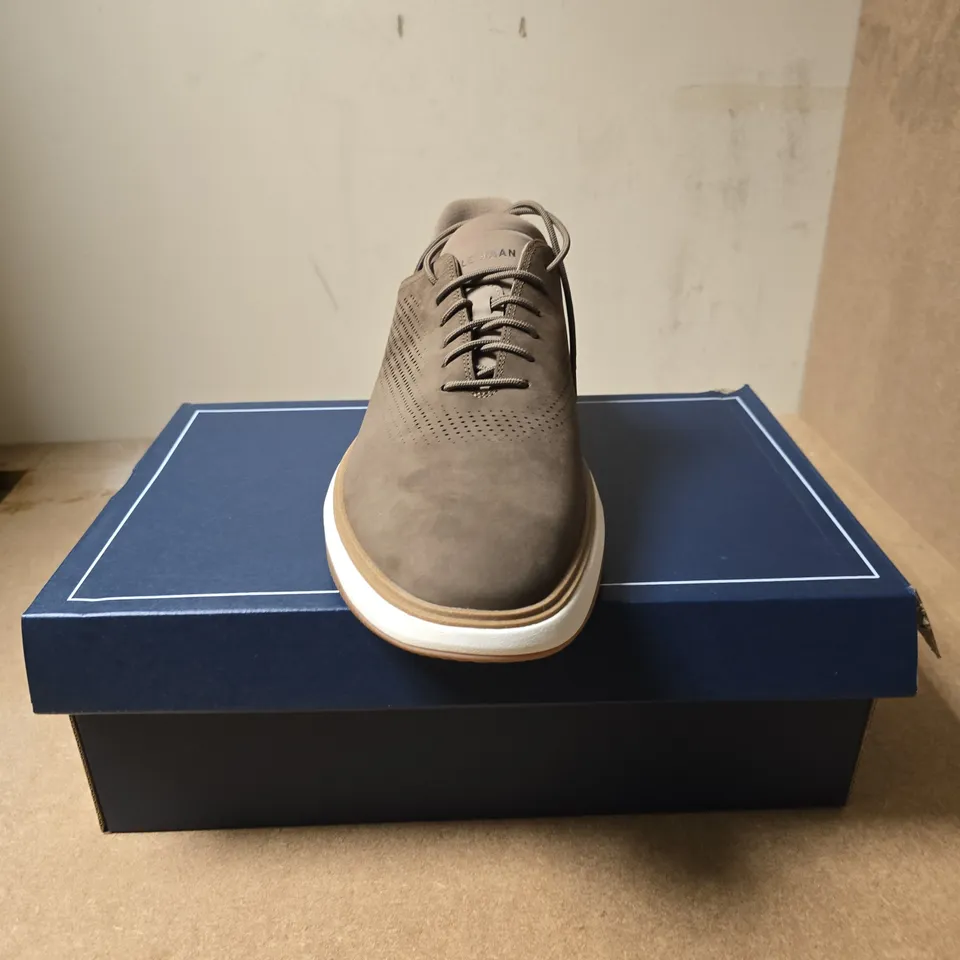 COLE HAAN GRAND PHAZE LASER OX SNEAKERS – TRUFFLE NBK, UK 12