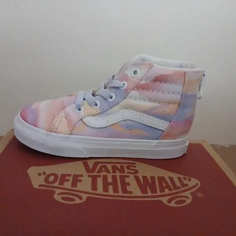 VANS SK8-HI ZIP KIDS' SNEAKERS - PASTEL TIE-DYE SIZE KIDS 7