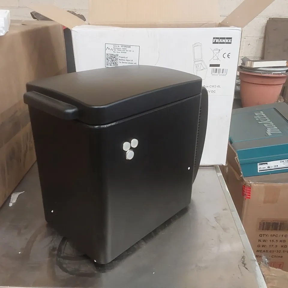 BOXED FRANKE COOL BOX