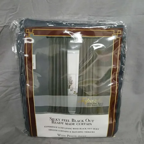 BOX OF APPROX 10 SILKY FEEL BLACKOUT CURTAINS