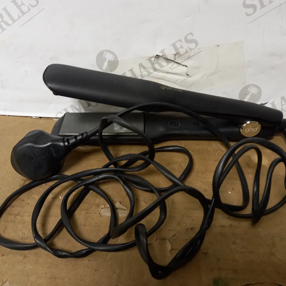 GHD MAX STYLER PROFESSIONAL HAIR STRAIGHTENERS - BLACK