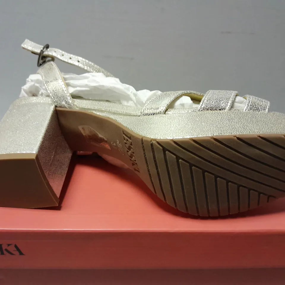 BOXED PAIR OF ESSKA CHARLIE HEELS IN VEGAN SILVER - SIZE 38