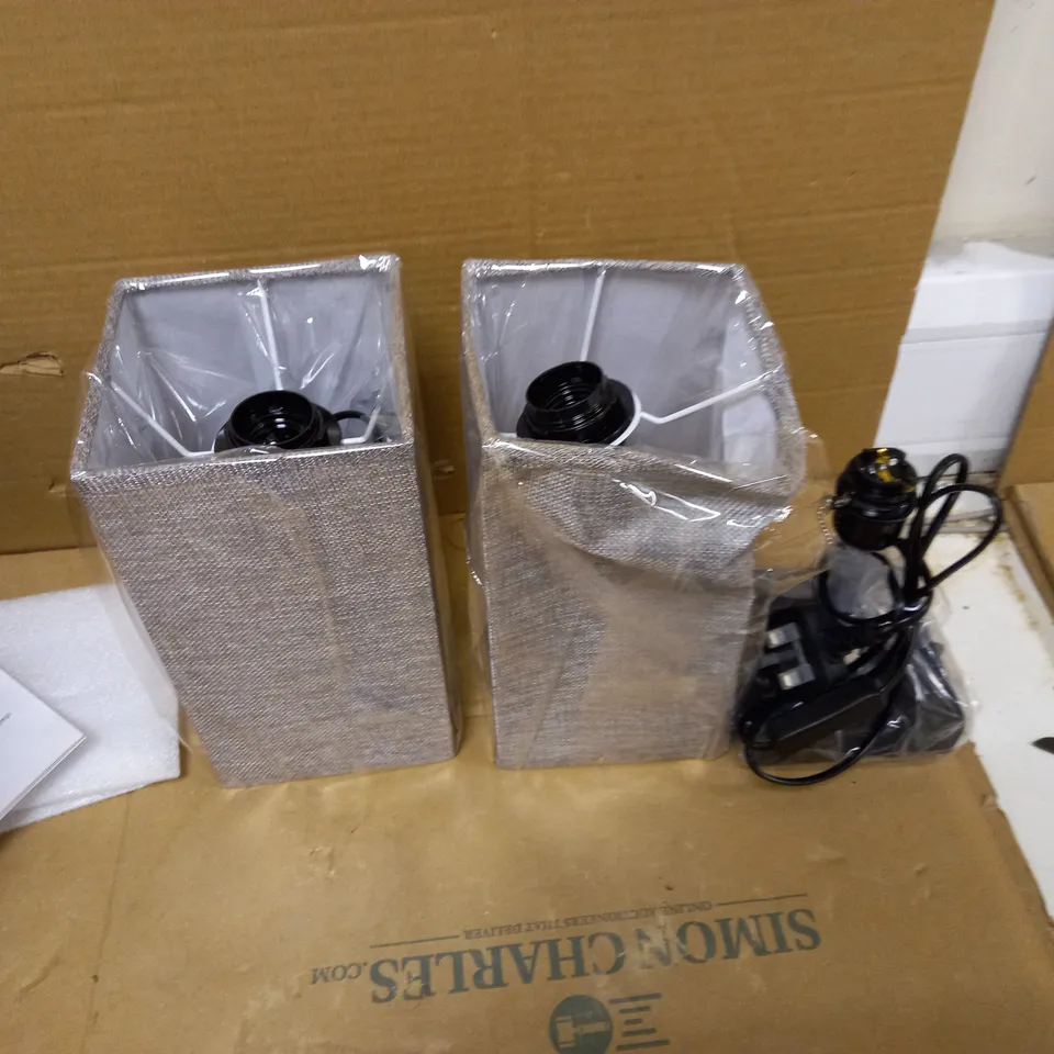 TABLE LAMP X2 - GREY - SQUARE 
