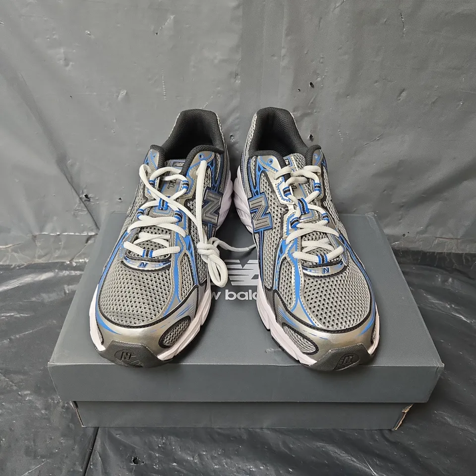BOXED PAIR OF NEW BALANCE 740 TRAINERS IN SILVER/BLUE - UK 11