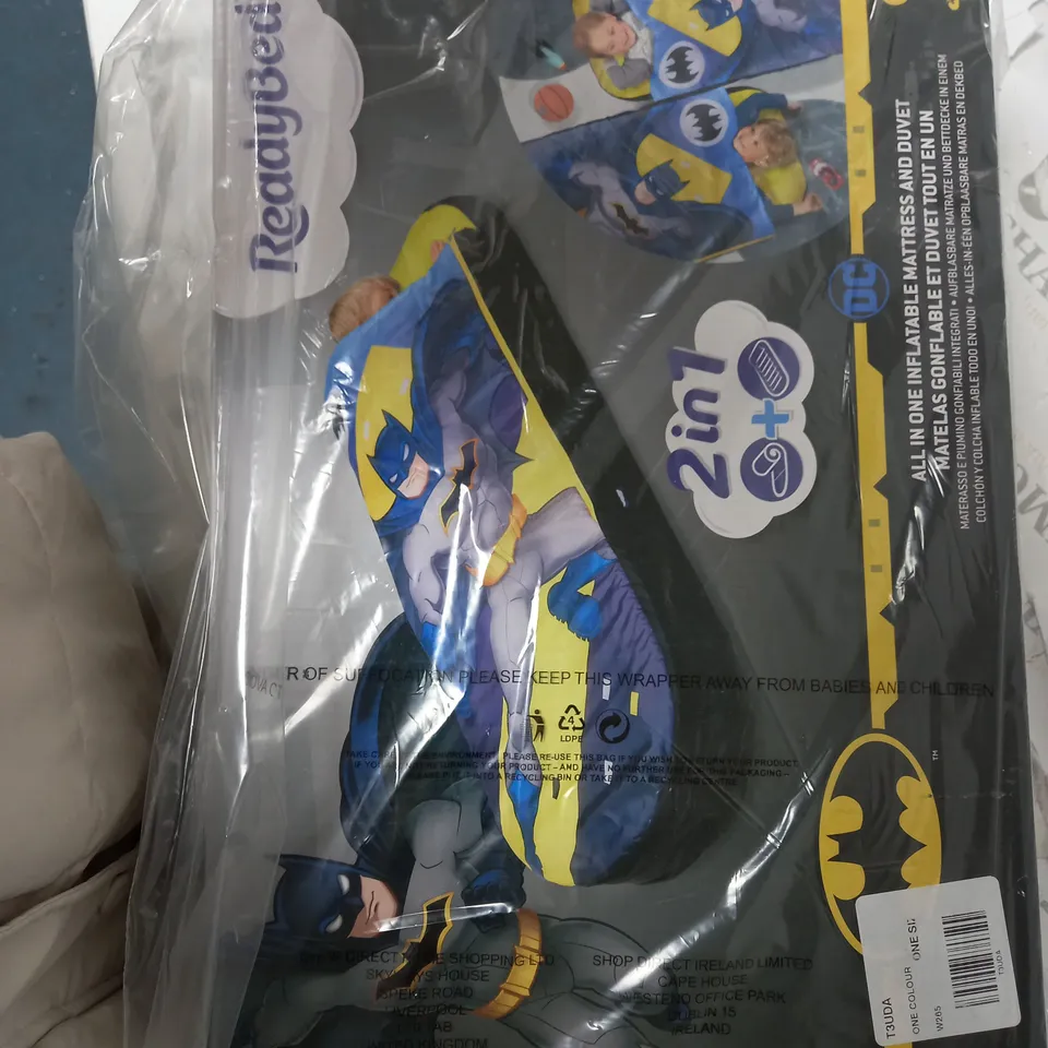 BOXED BATMAN JUNIOUR READY BED  RRP £34.99