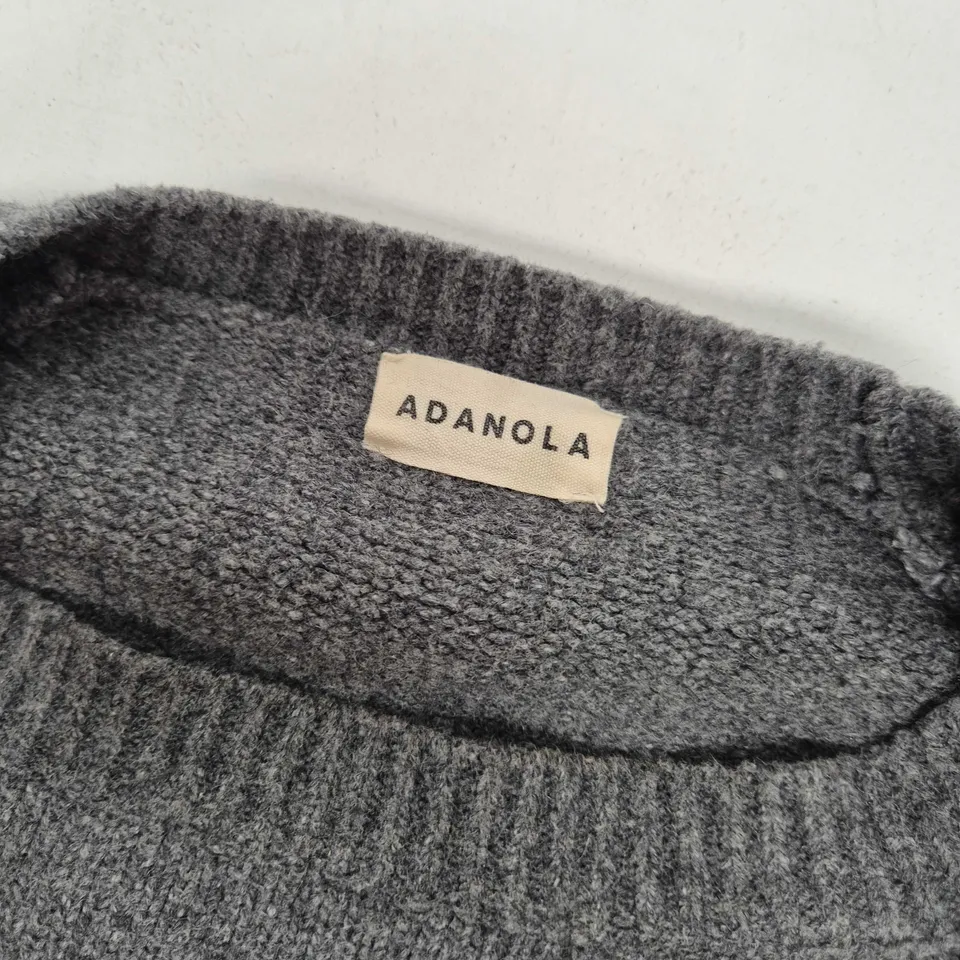 ADANOLA GREY KNIT SWEATSHIRT – UK SMALL