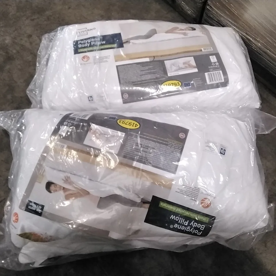 PALLET OF ASSORTED ITEMS TO INCLUDE: LIVARNO BODY PILLOWS 