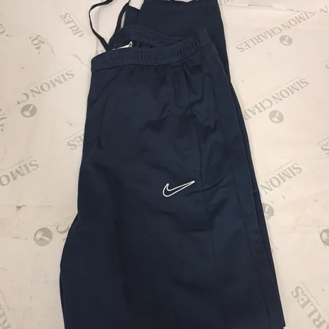 NIKE LOGO TRACKSUIT BOTTOMS SIZE L