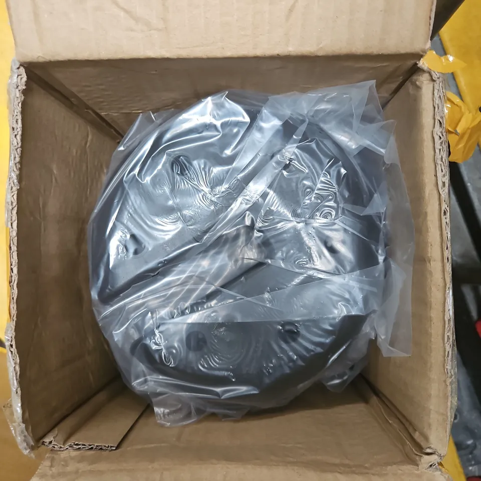 SET OF 4 5LBS OUTDOOR WEIGHTS IN BLACK - COLLECTION ONLY