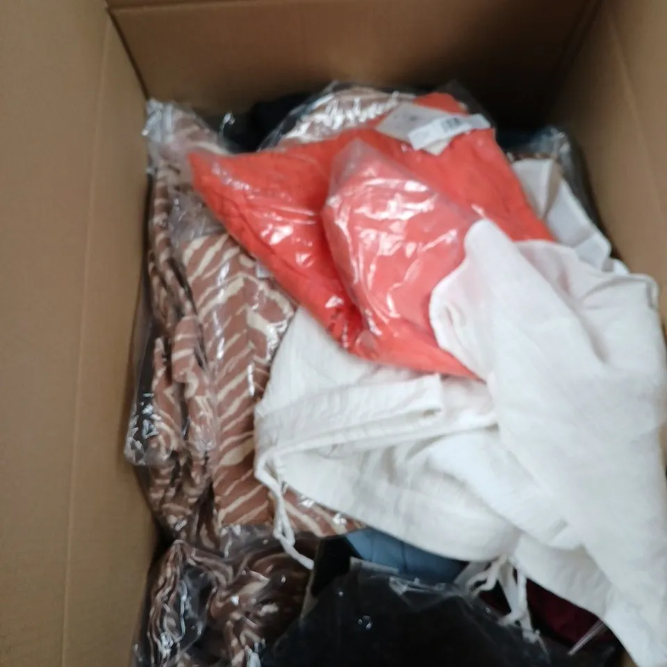 BOX OF APPROXIMATELY 50 ASSORTED CLOTHING ITEMS IN VARIOUS STYLES , COLOURS AND SIZES