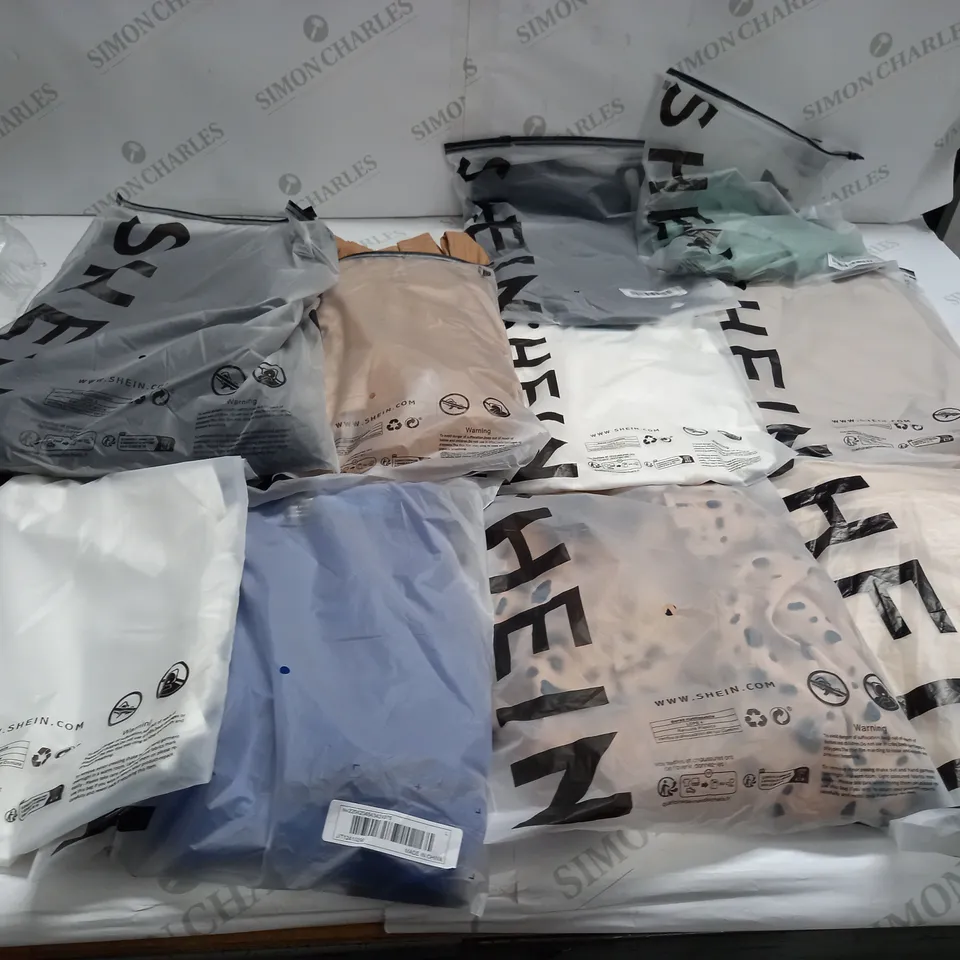 MEDIUM BOX OF ASSORTED BAGGED SHEIN ITEMS 