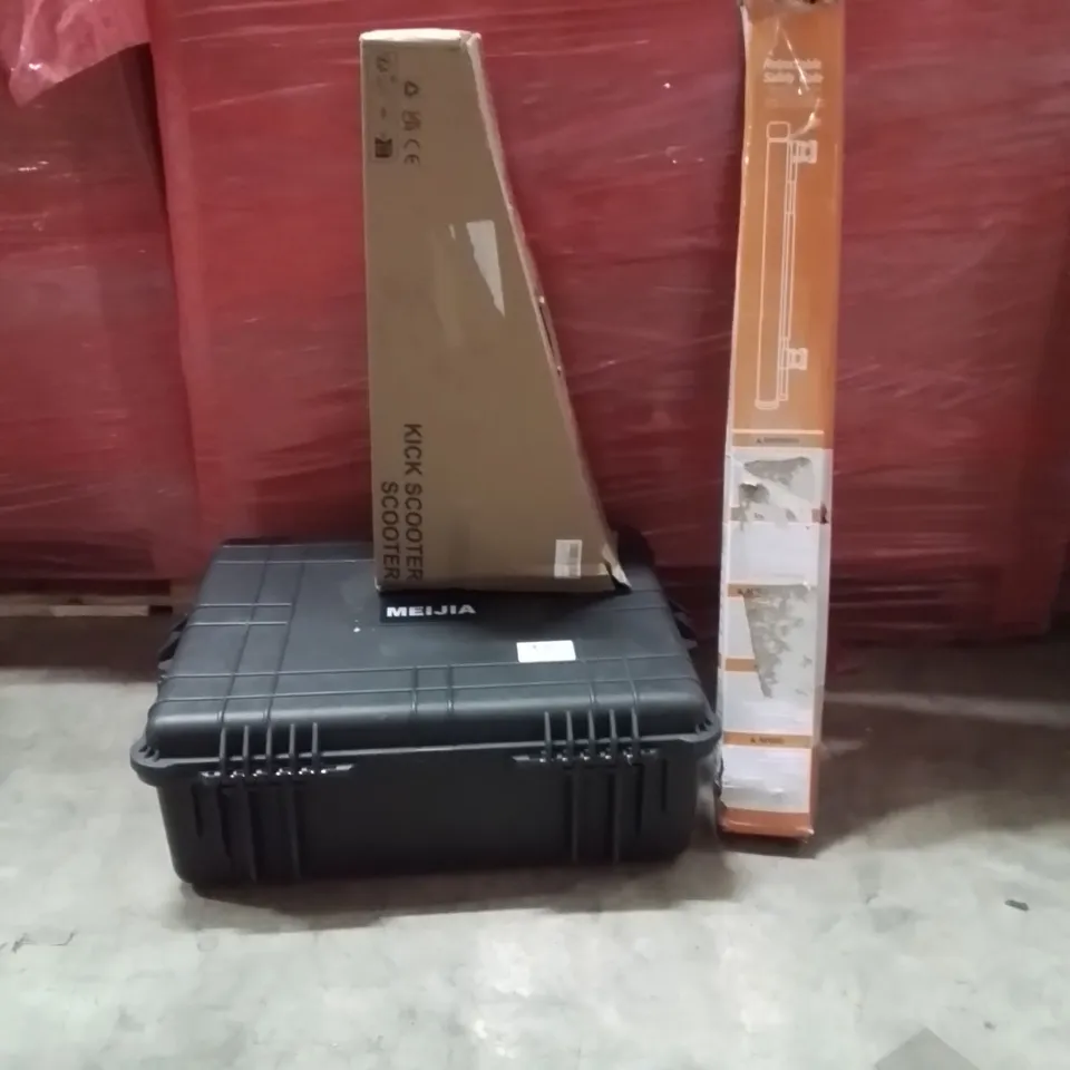 PALLET OF ASSORTED HOUSEHOLD GOODS AND PRODUCTS TO INCLUDE;RETRACTABLE SAFETY GATE,KICK KIDS SCOOTER,MEIJIA PORTABLE PROTE