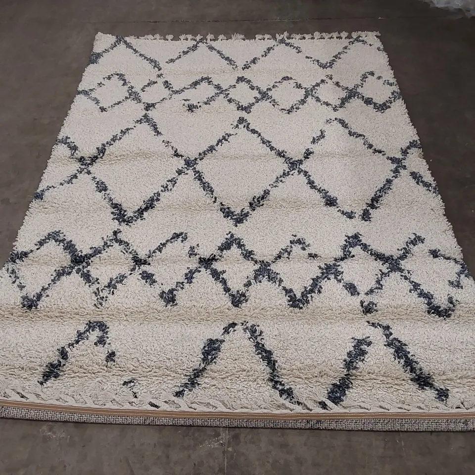 PACO HOME NADOR RUG - 230 x 160cm