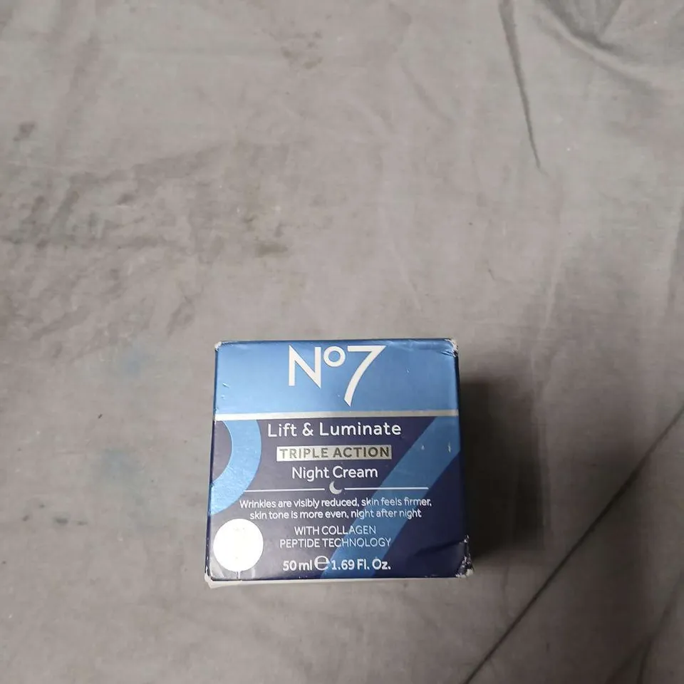 NO7 LIFT & LUMINATE NIGHT CREAM – 50 ML (TRIPLE ACTION)