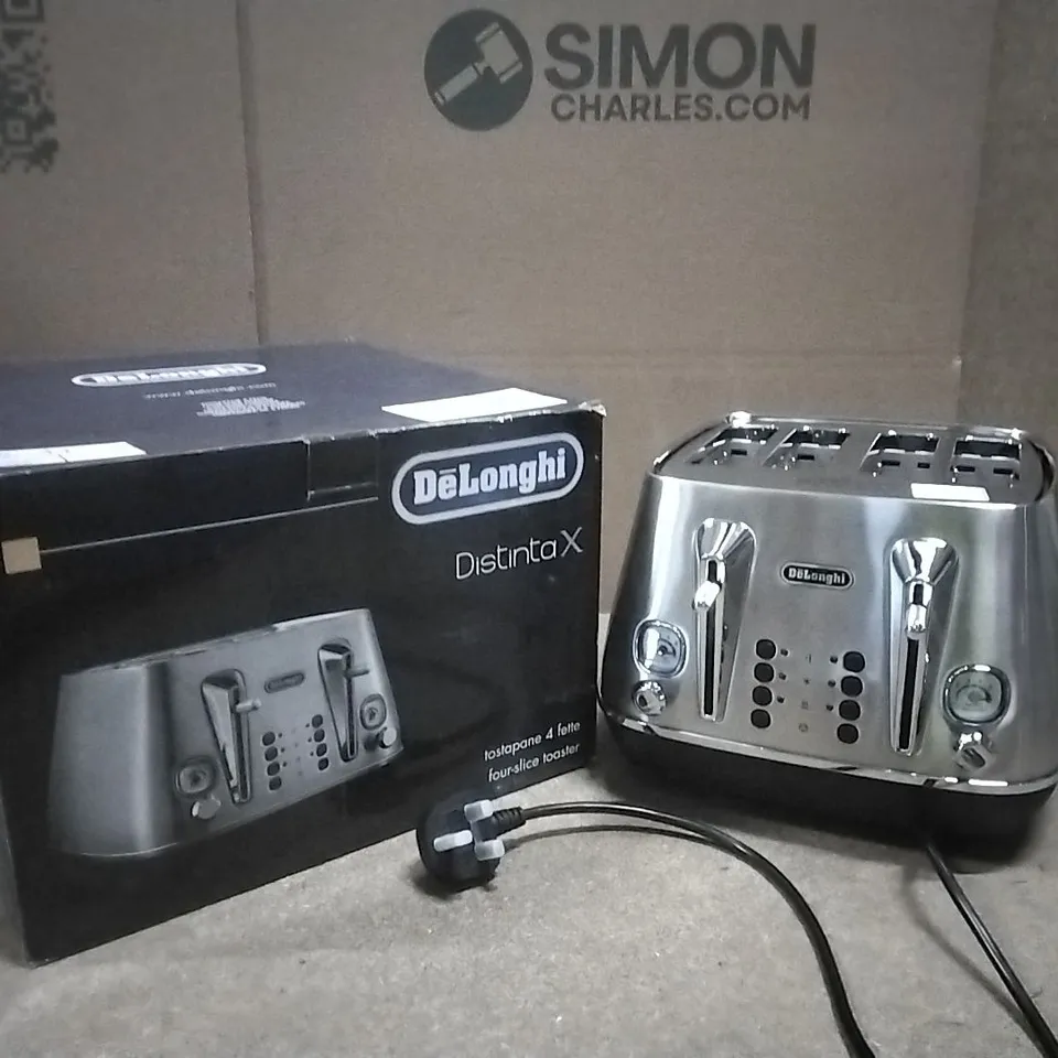 BOXED DELONGHI DISTINTA X FOUR SLICE TOASTER 