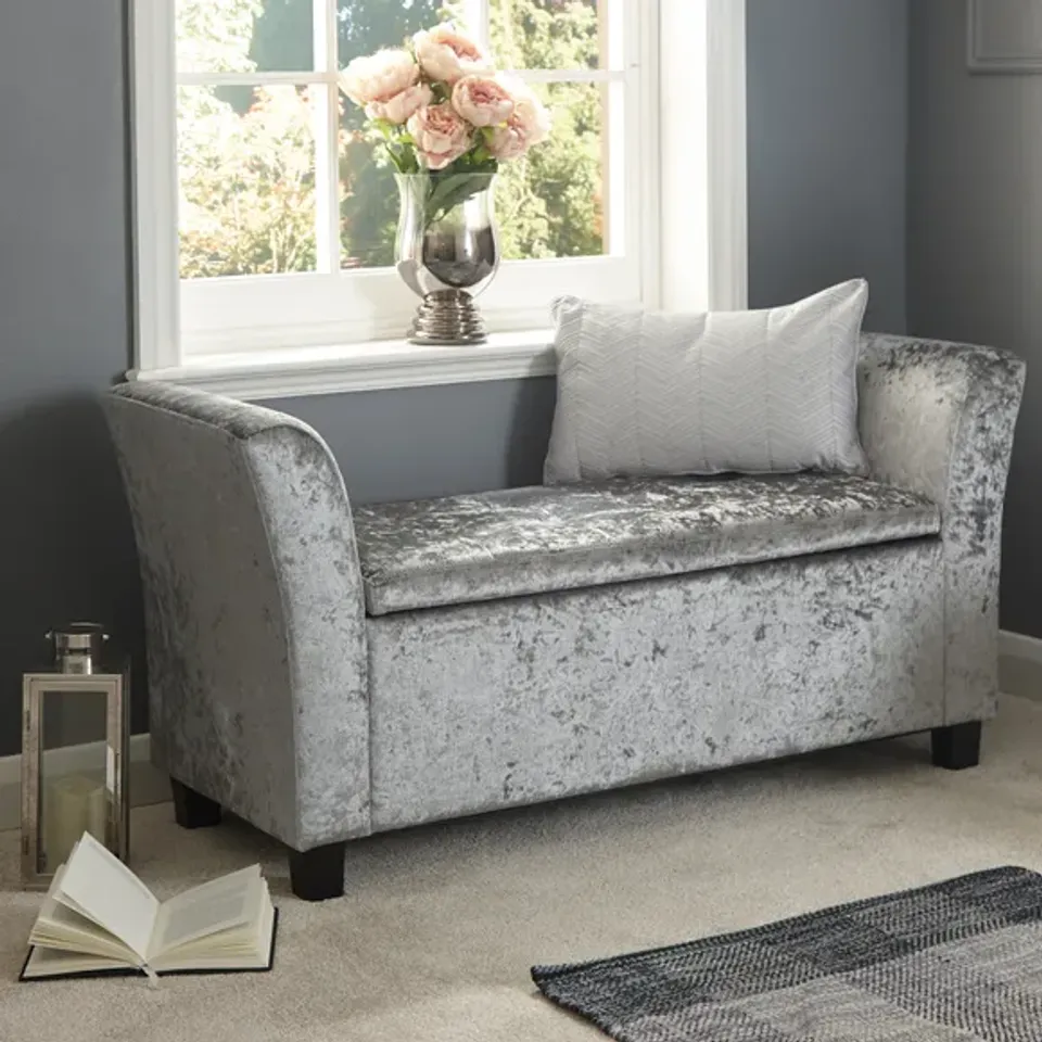 BOXED VERONA DIAMANTÉ WINDOW SEAT - SILVER CHENILLE 