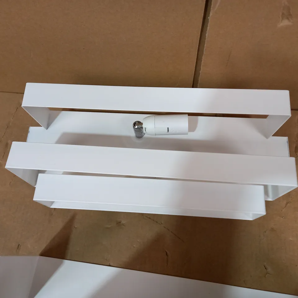 BOXED MEZZE LARGE WALL LIGHT