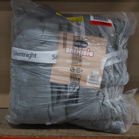 BAGGED SILENTNIGHT SNUGSIE GIANT THROW - 180 X 240CM (1 ITEM)
