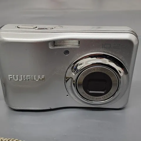 UNBOXED FUJIFILM 10.2MP DIGITAL CAMERA - A170