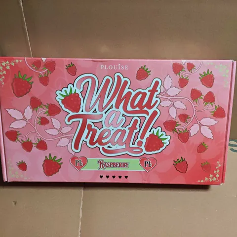 SEALED PLOUISE WHAT A TREAT STRAWBERRY SURPRISE COSMETICS SURPRISE BOX