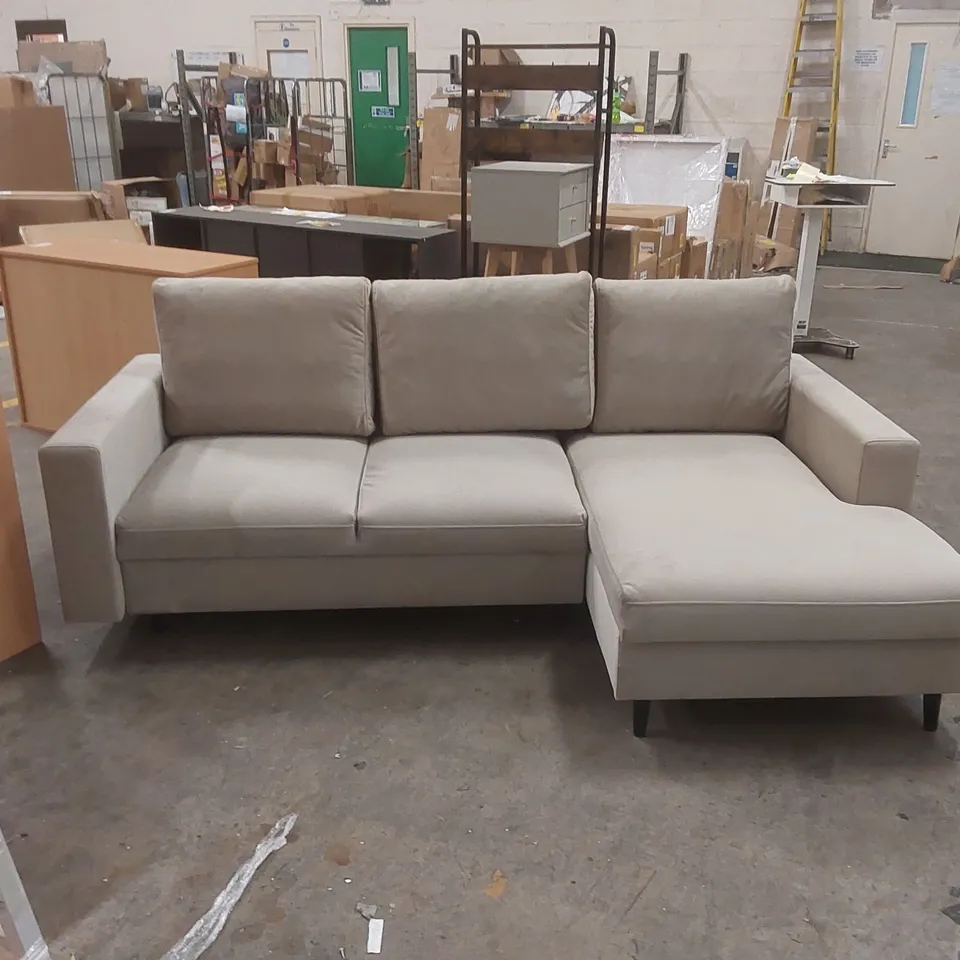 QUALITY DESIGNER VELVET UPHOLSTERED SOFA BED WITH STORAGE