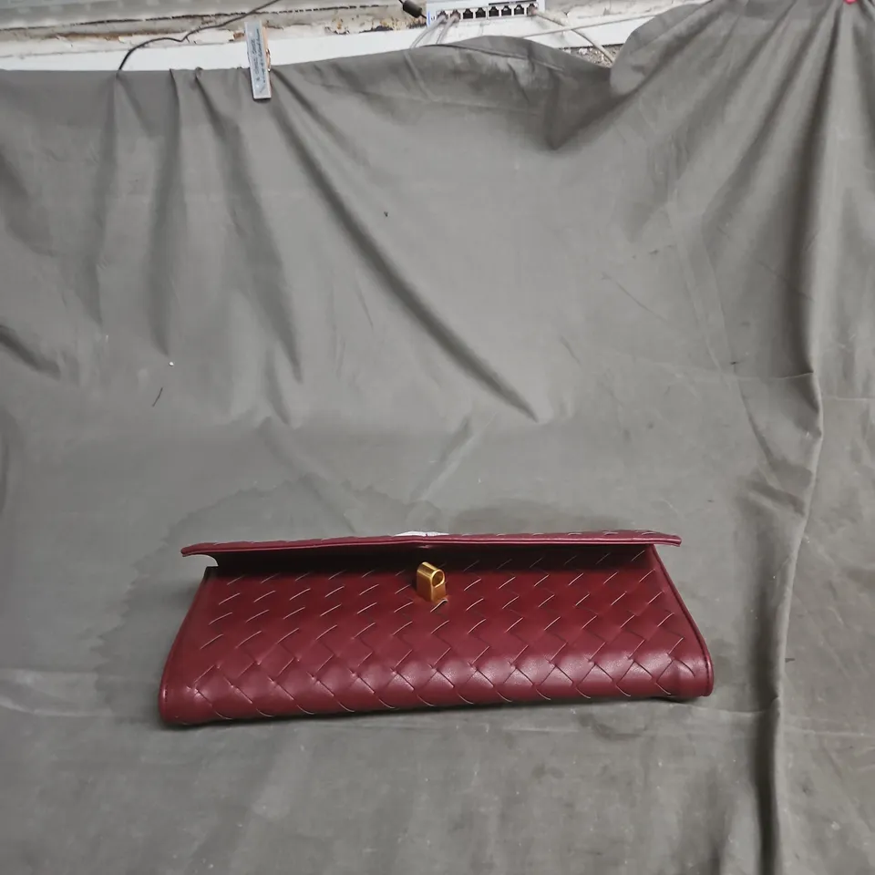 RED WOVEN LEATHER CLUTCH BAG WITH GOLD-TONE CLASP