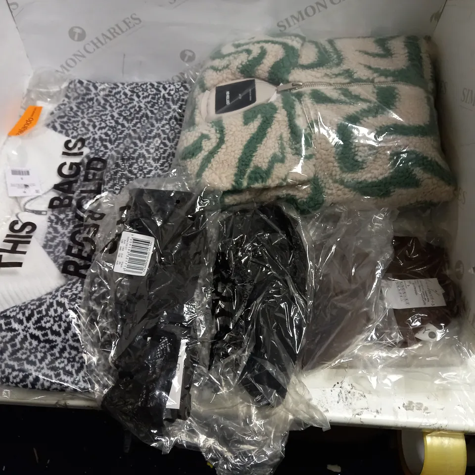 BOX OF 6 BRAND NEW COTTON:ON CLOTHES TO INCLUDE JUMPERS, UNDERWEAR AND BRALETTES