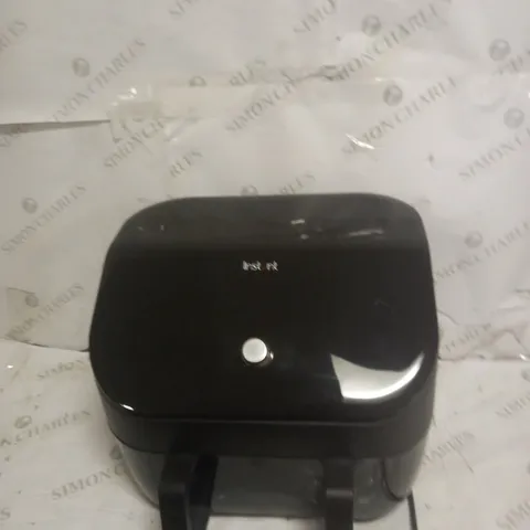 INSTANT VORTEX PLUS VERSAZONE-8.5L DIGITAL HEALTH AIR FRYER, BLACK