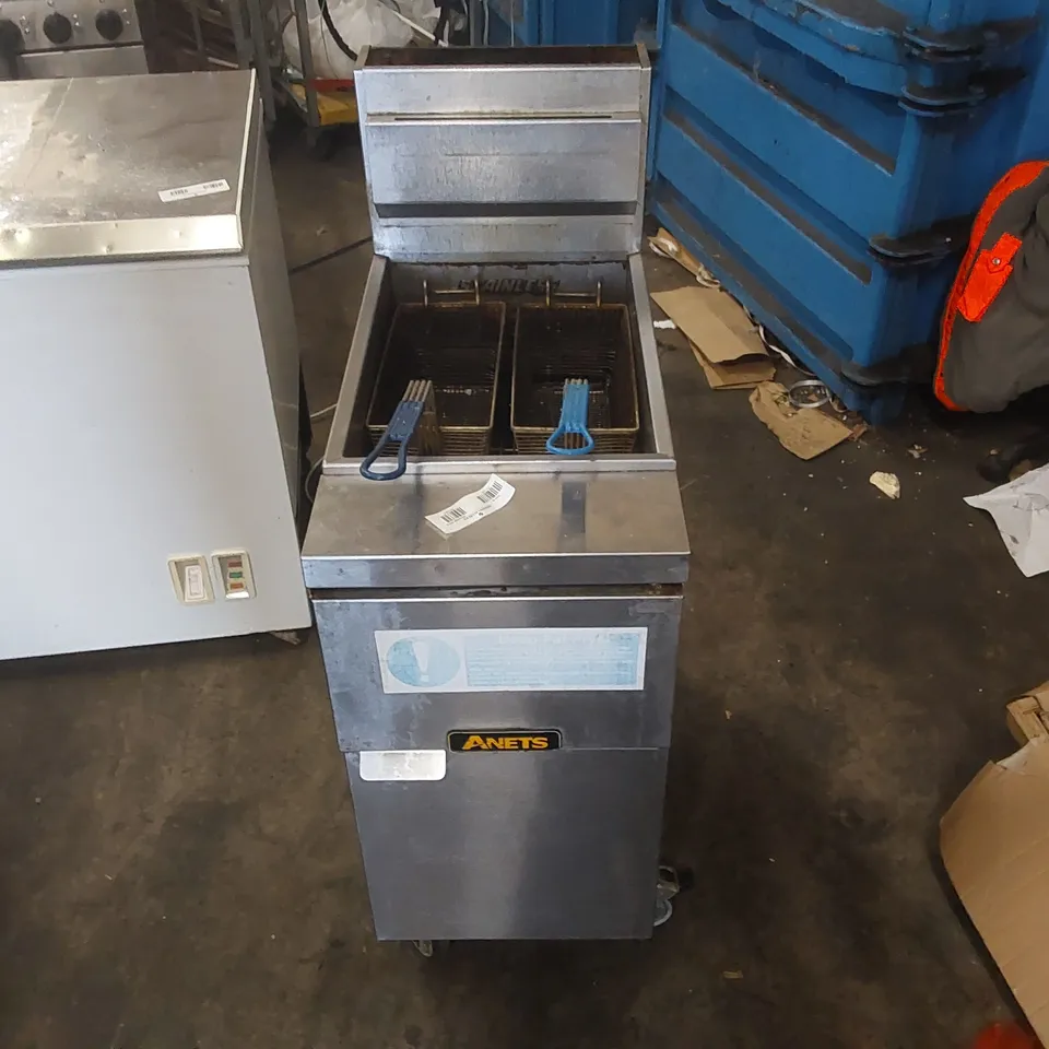 ANETS COMMERCIAL GAS DEEP FAT FRYER