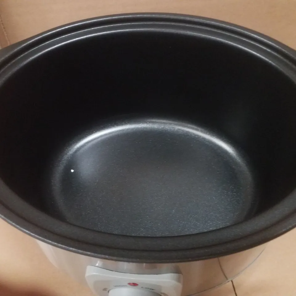 BOXED MORPHY RICHARDS 461014 6.5L SEAR AND STEW SLOW COOKER